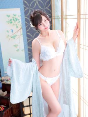 Shizuku Tsukinoの写メ日記｜エレガント 川崎高級店ソープ