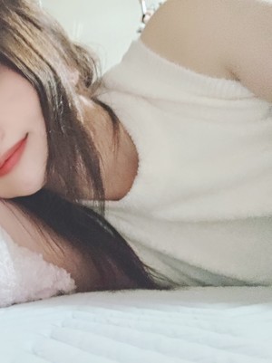 鳴沢ひろこの写メ日記｜ローテンブルク 吉原高級店ソープ