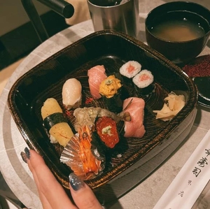 みなみの写メ日記｜ヴェルサイユ 吉原高級店ソープ