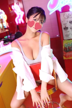 ねむの写メ日記｜ヴェルサイユ 吉原高級店ソープ