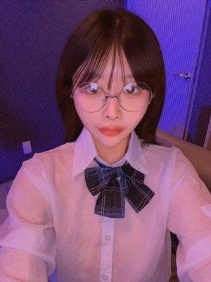 うみの写メ日記｜ヴェルサイユ 吉原高級店ソープ