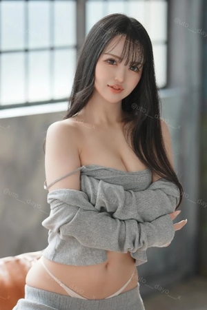 うとの写メ日記｜ヴェルサイユ 吉原高級店ソープ