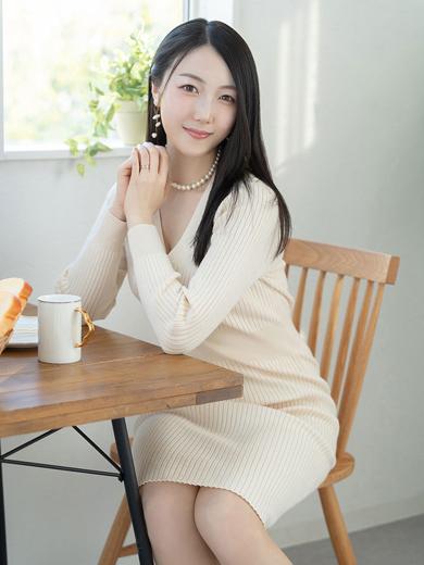 花咲沙奈 | 吉原 ハールブルク (2 / 8)