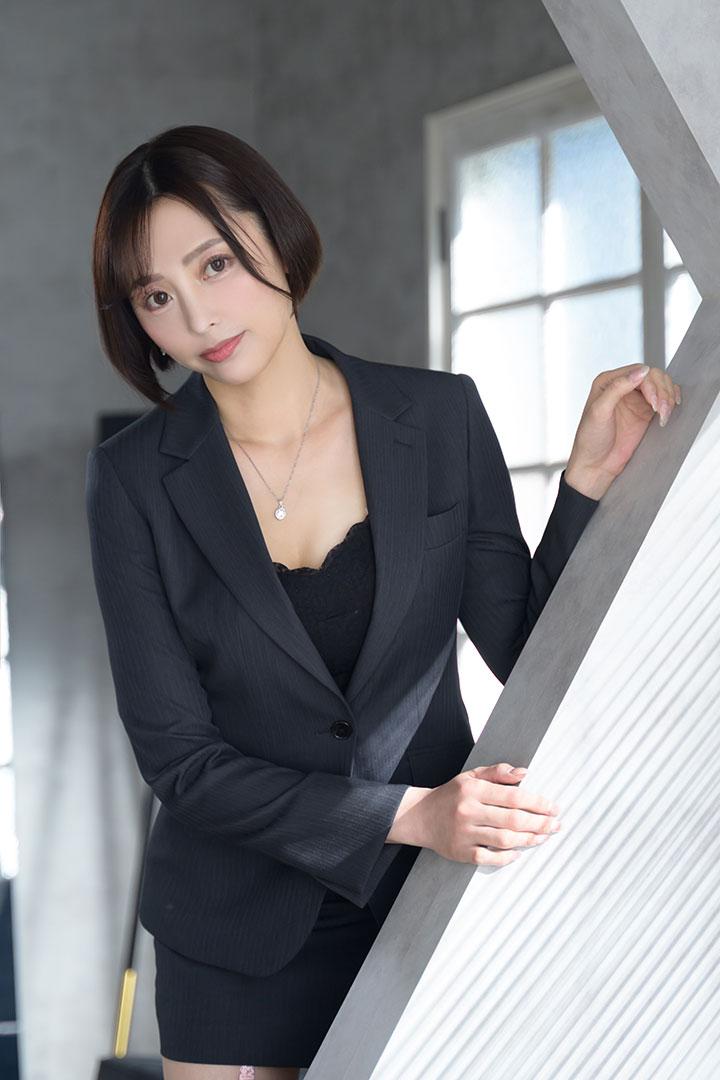 ななこ | 吉原 秘書室 (4 / 5)