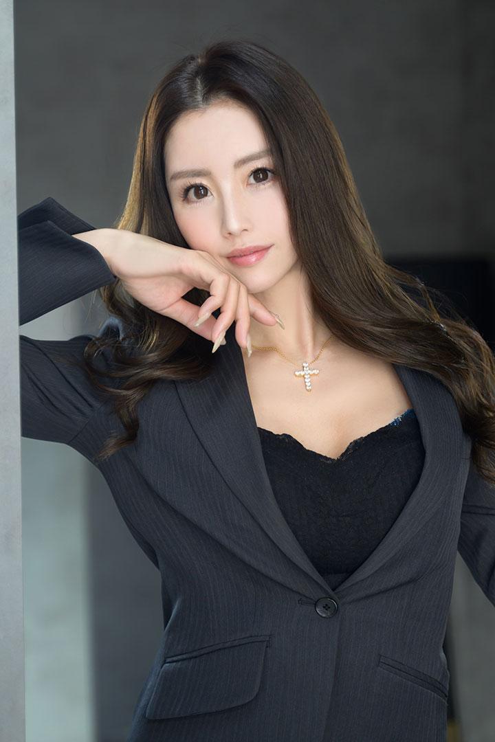 かほ | 吉原 秘書室 (2 / 5)