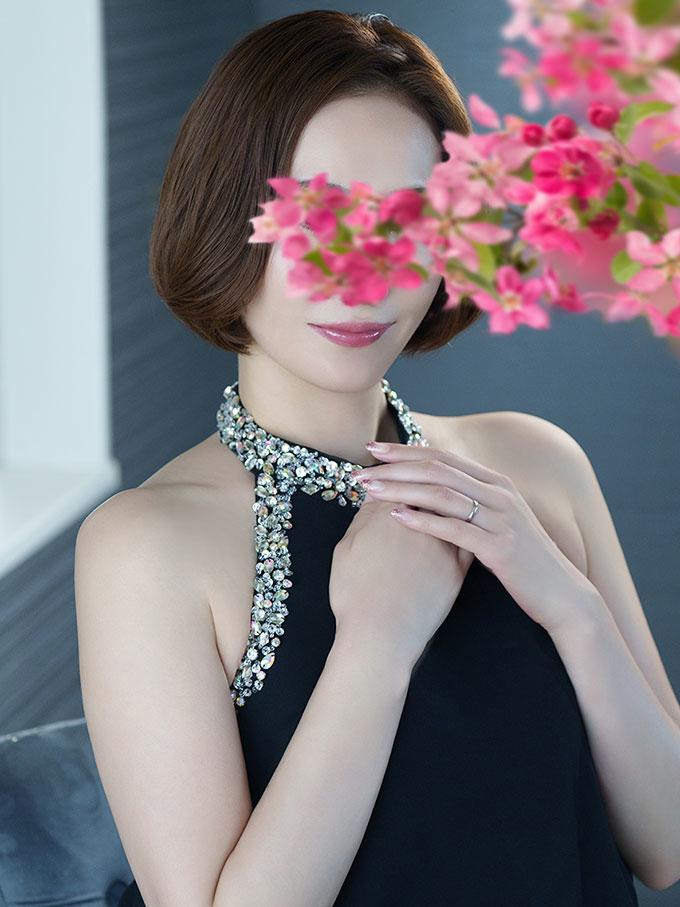 伊原知花 | 吉原 ローテンブルク (1 / 8)