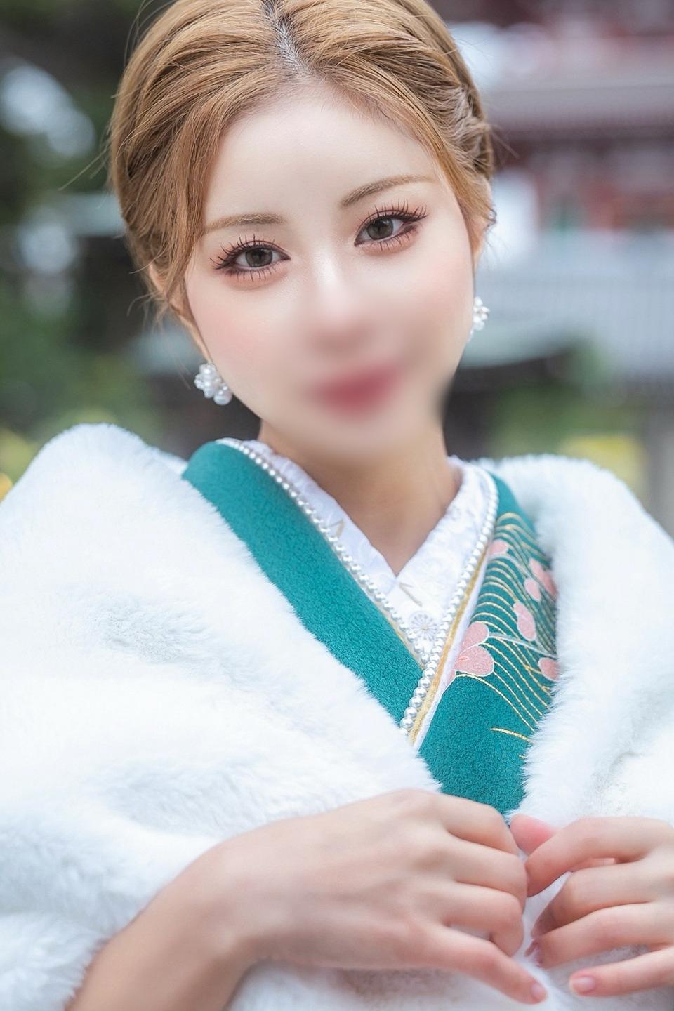 みやび | 横浜 トリプルA (1 / 15)