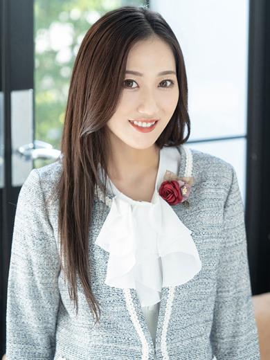 橘 杏紗 | 吉原 ハールブルク (1 / 9)