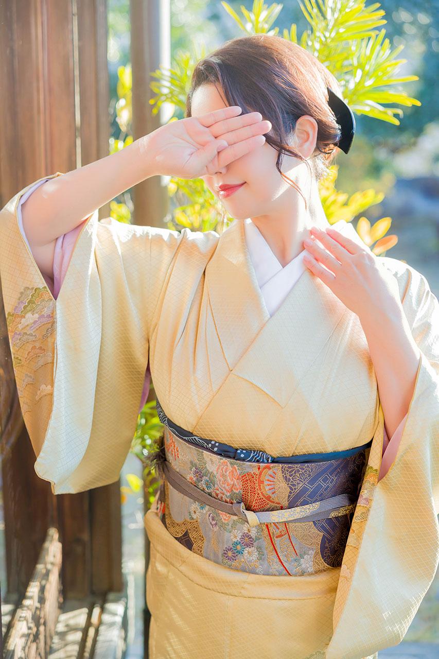 結城さくら | 吉原 シャトーペトラ (1 / 5)