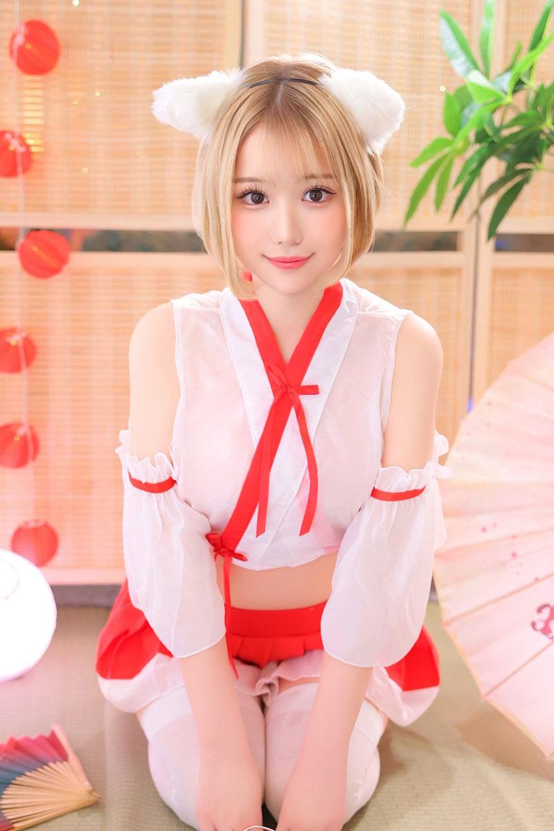 なつめ | 吉原 王室 (1 / 11)