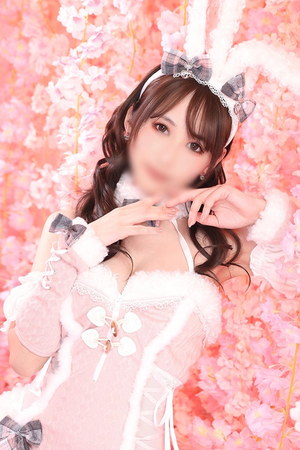 みさ | 横浜 トリプルA (1 / 10)