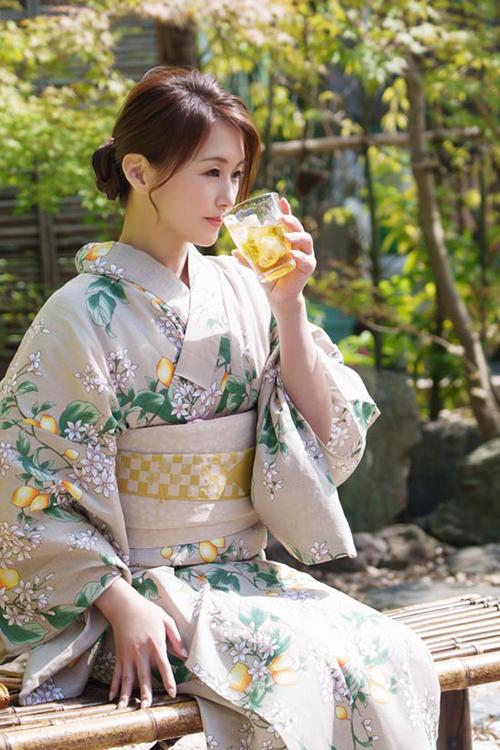 山岡鈴蘭のグラビア｜ローテンブルク 吉原高級店ソープ