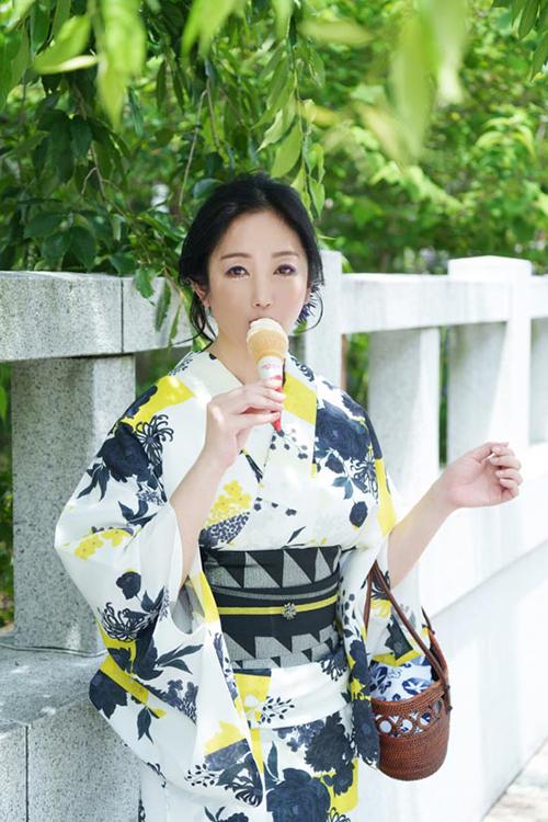 月島もものグラビア｜プレジデントクラブ 吉原高級店ソープ