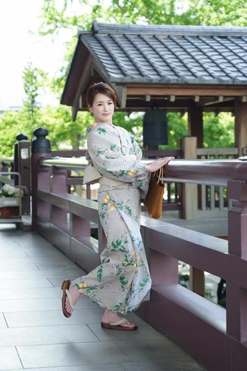 山岡鈴蘭のグラビア｜ローテンブルク 吉原高級店ソープ