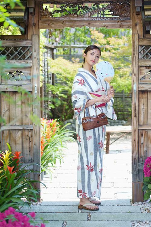 芦屋 潤のグラビア｜セグレターリオ 吉原高級店ソープ