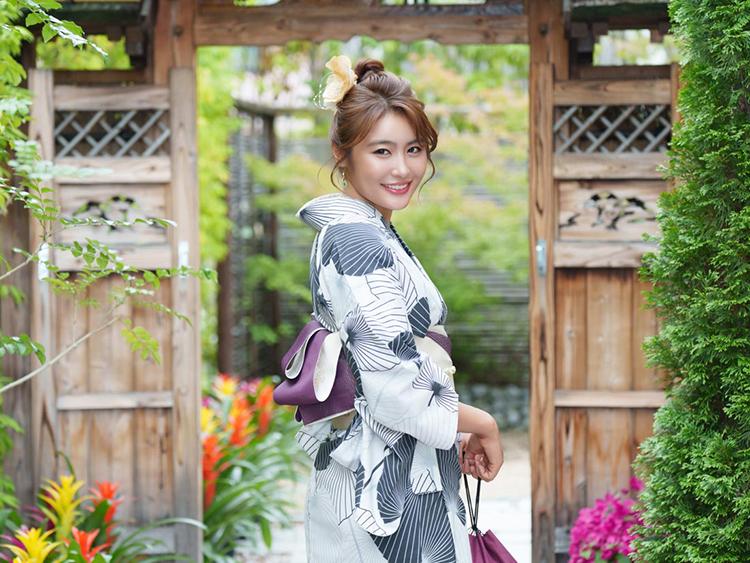 小夏エミリのグラビア｜エトワール 吉原高級店ソープ