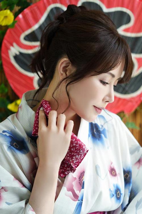 香織のグラビア｜秘書室 吉原高級店ソープ