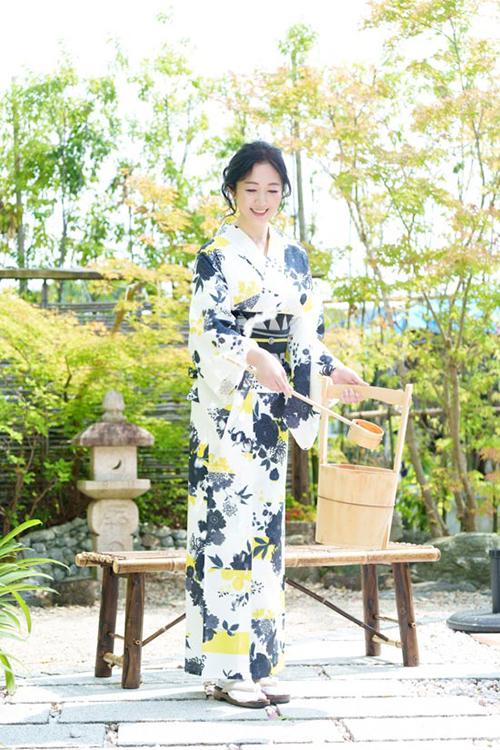 月島もものグラビア｜プレジデントクラブ 吉原高級店ソープ