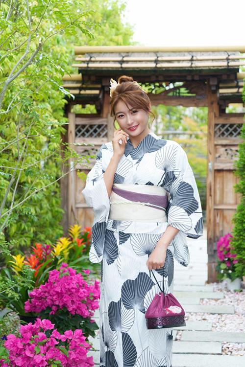 小夏エミリのグラビア｜エトワール 吉原高級店ソープ