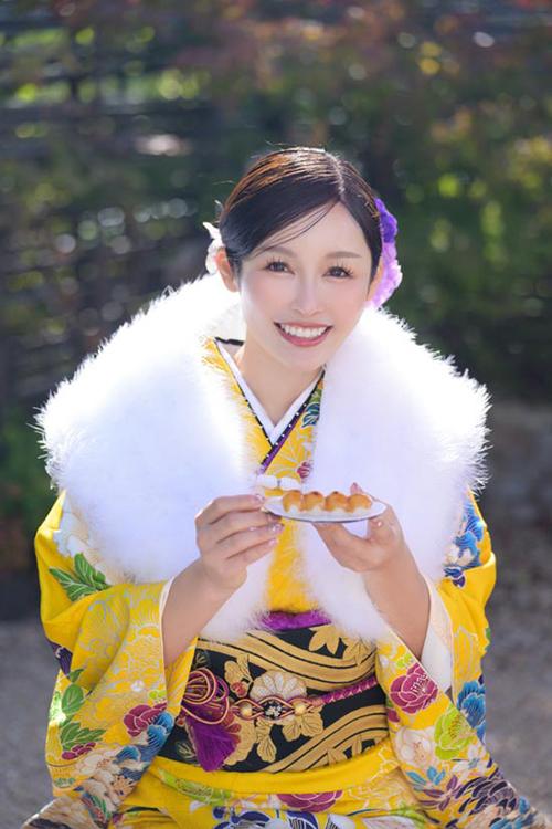 つぼみのグラビア｜秘書室 吉原高級店ソープ