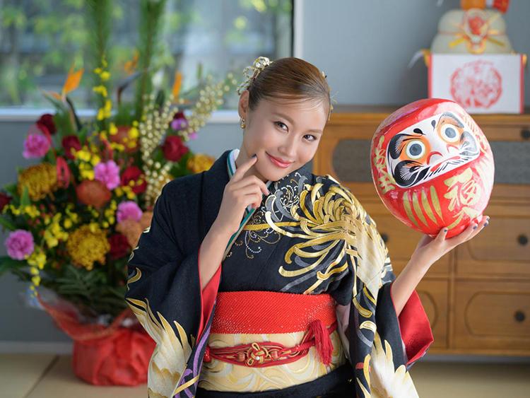 小夏エミリのグラビア｜エトワール 吉原高級店ソープ